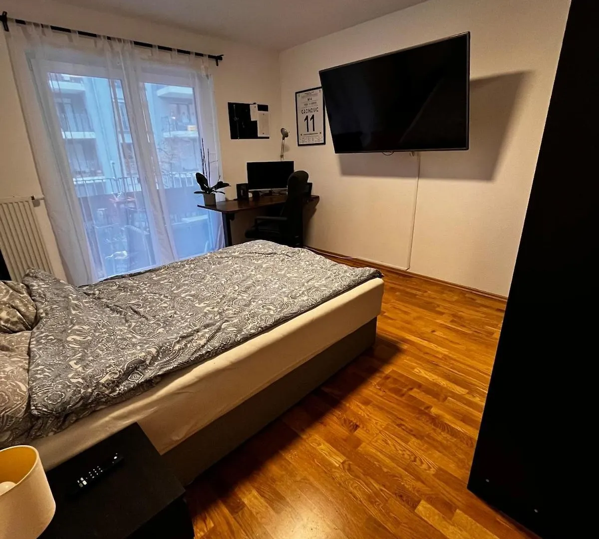 Central Two-Room Apartment Frankfurt am Main Germany