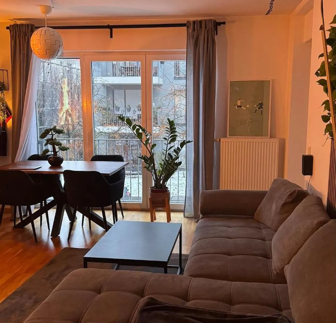 Central Two-Room Apartment Frankfurt am Main